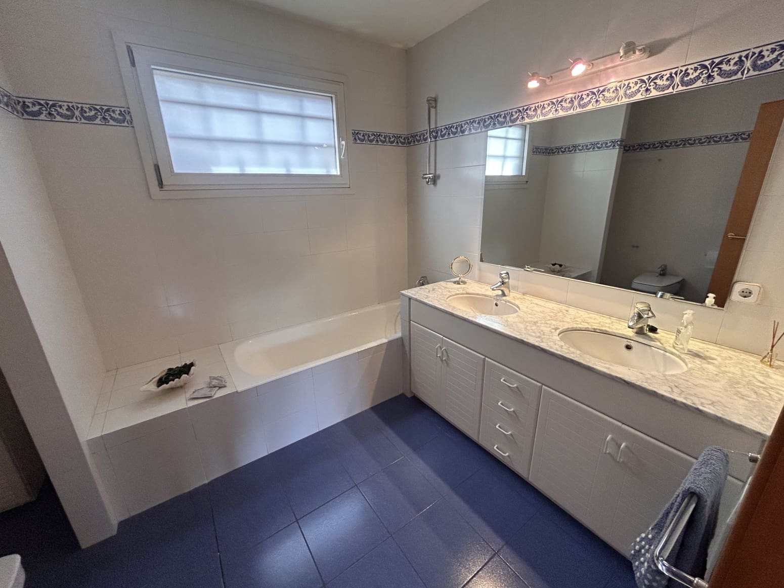 4 soveværelse Villa til salg i Almoster med swimmingpool garage - € 798.000 (Ref: 8418401)