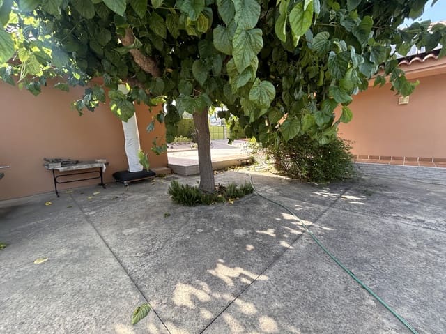 4 soverom Villa til salgs i Almoster med svømmebasseng garasje - € 798 000 (Ref: 8418401)