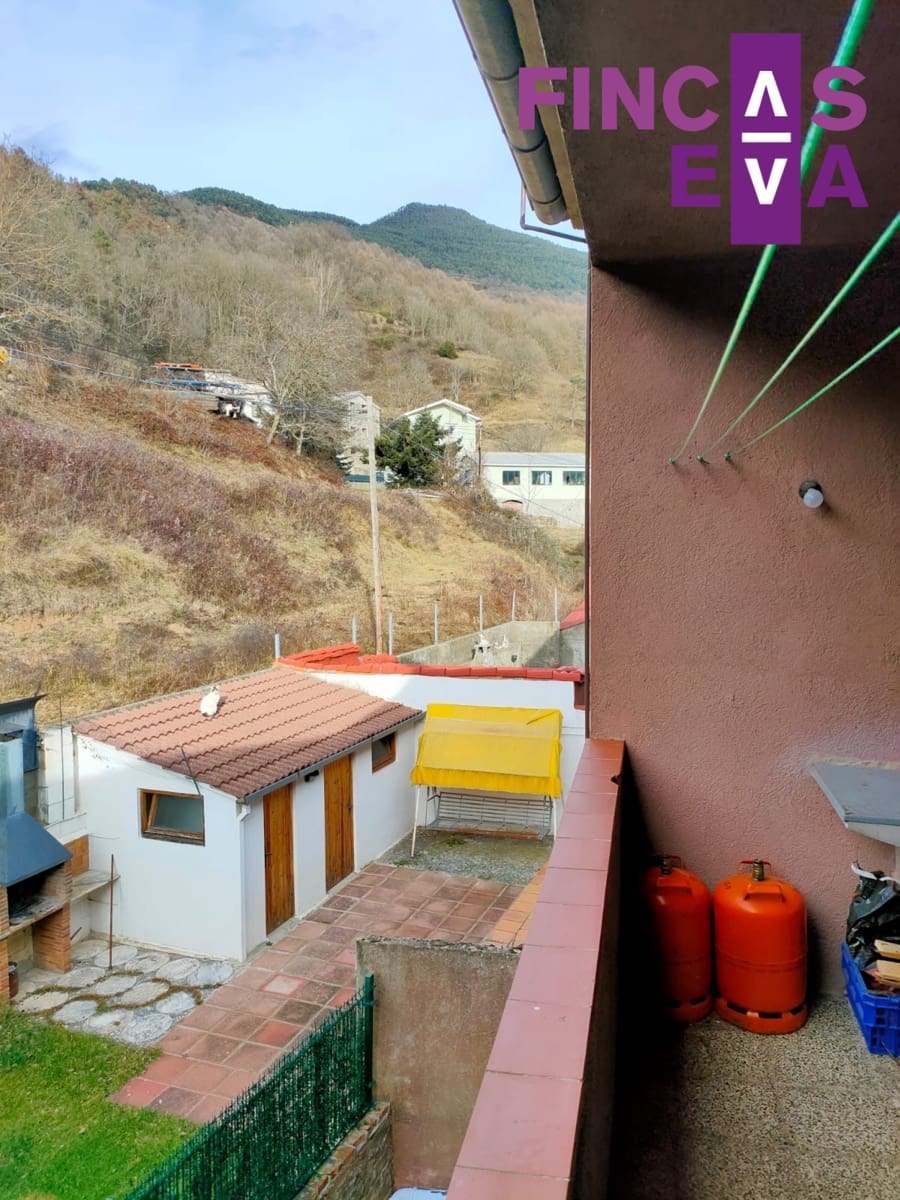 4 soveværelse Lejlighed til salg i Ribes de Freser med garage - € 139.000 (Ref: 8425539)