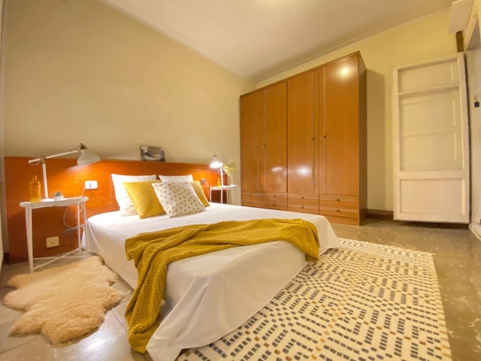 5 soveværelse Lejlighed til salg i Barcelona by - € 550.000 (Ref: 8560897)