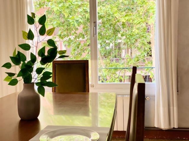 5 sovrum Lägenhet till salu i El Baix Guinardó, Barcelona stad - 550 000 € (Ref: 8560897)