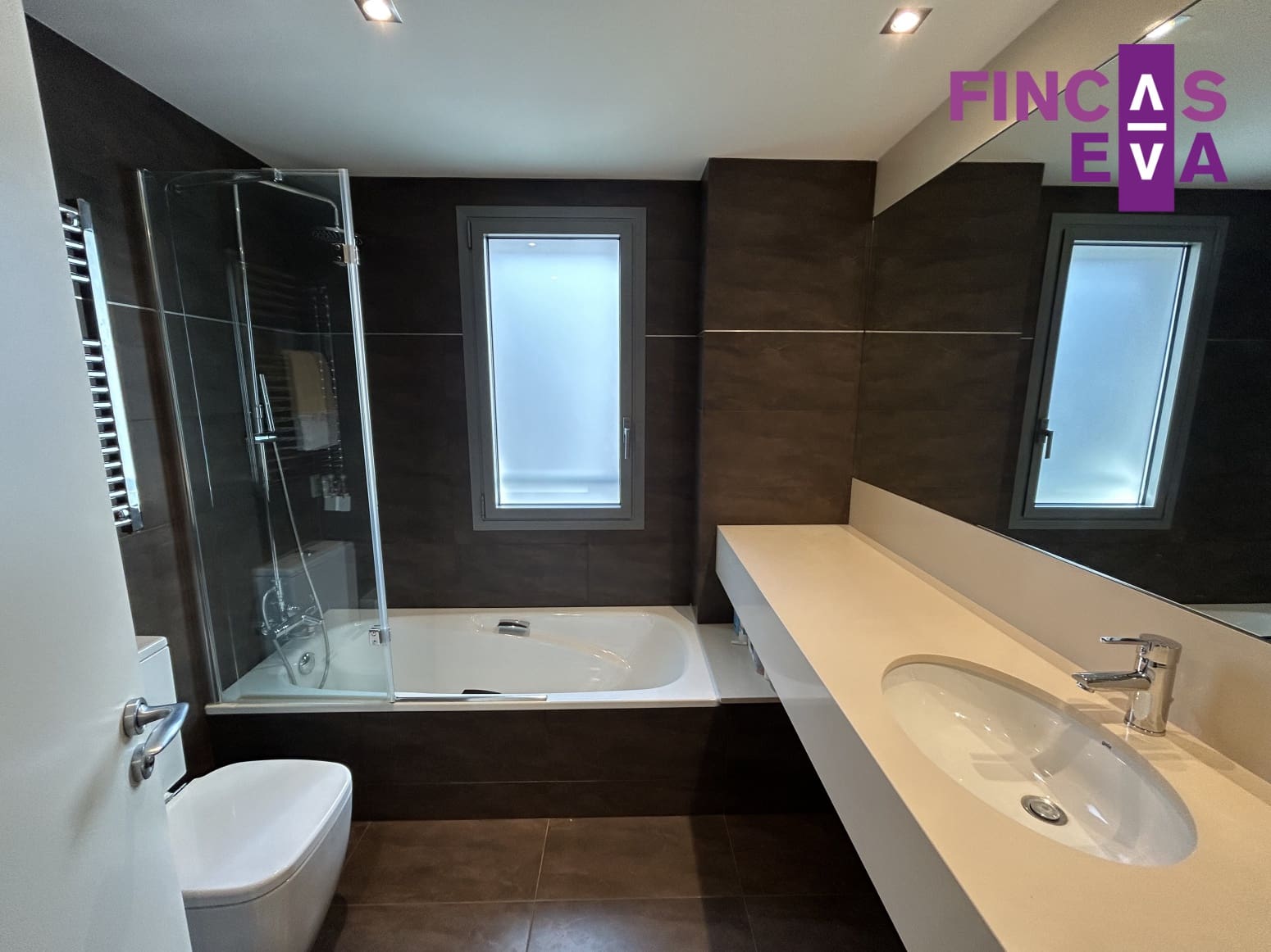 2 soveværelse Lejlighed til salg i Barcelona by med swimmingpool - € 1.140.000 (Ref: 8572674)