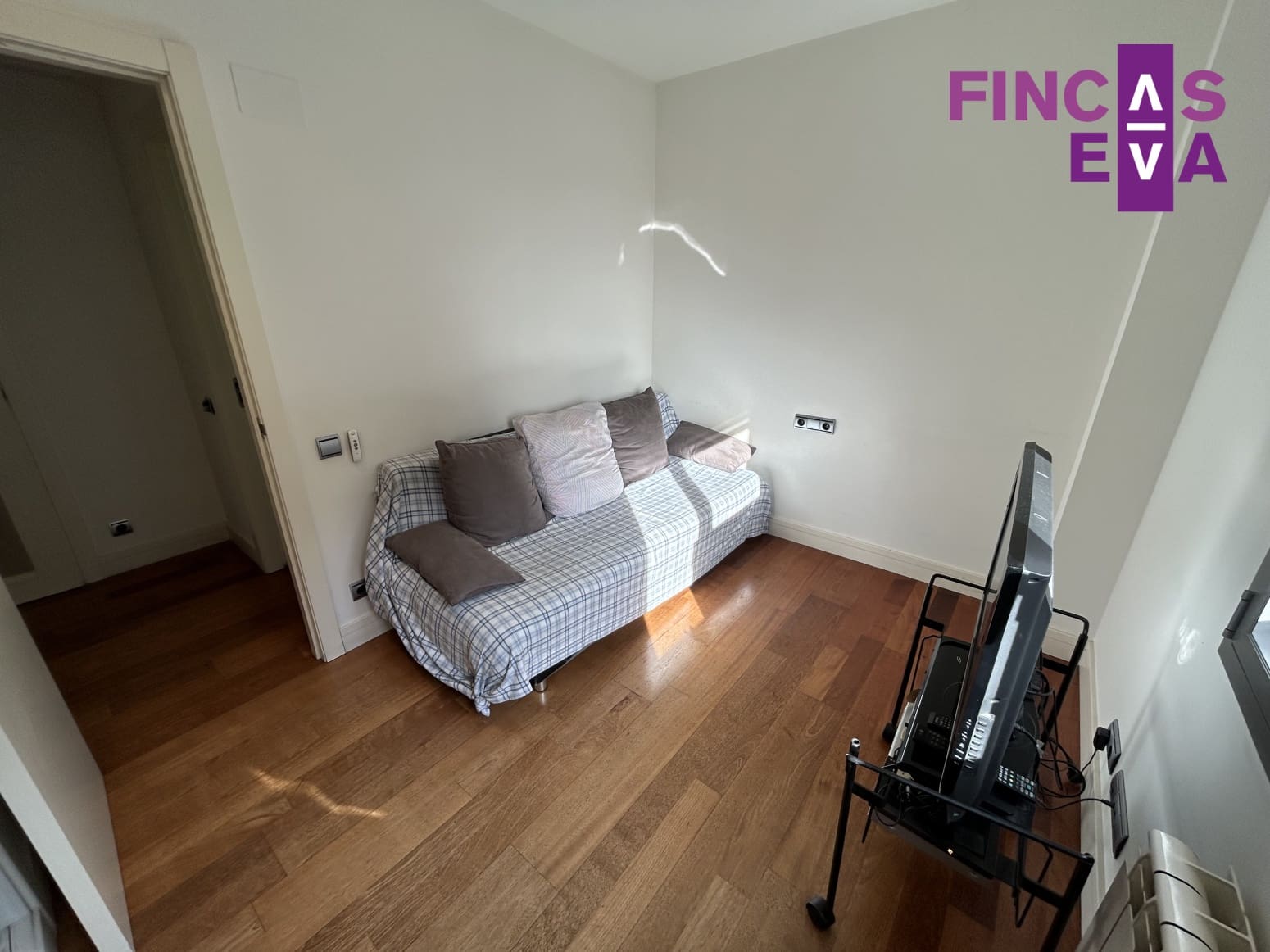 2 soveværelse Lejlighed til salg i Barcelona by med swimmingpool - € 1.140.000 (Ref: 8572674)