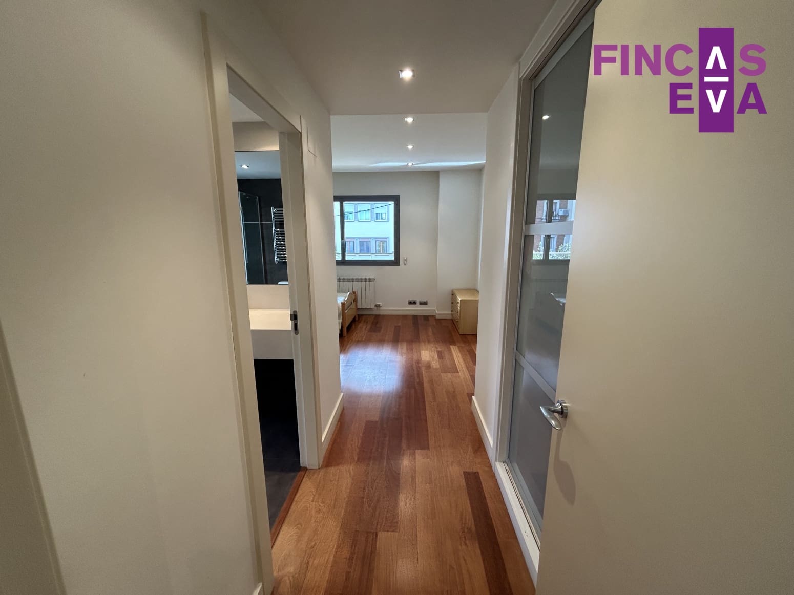 2 soveværelse Lejlighed til salg i Barcelona by med swimmingpool - € 1.140.000 (Ref: 8572674)