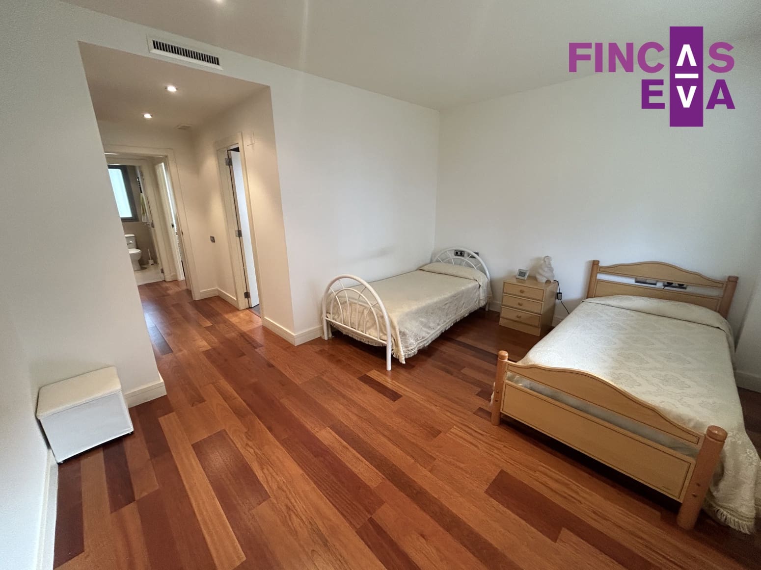 2 soveværelse Lejlighed til salg i Barcelona by med swimmingpool - € 1.140.000 (Ref: 8572674)