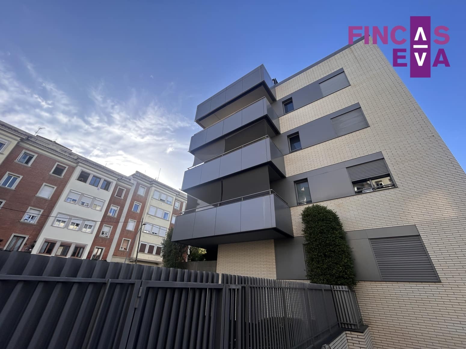 2 soveværelse Lejlighed til salg i Barcelona by med swimmingpool - € 1.140.000 (Ref: 8572674)