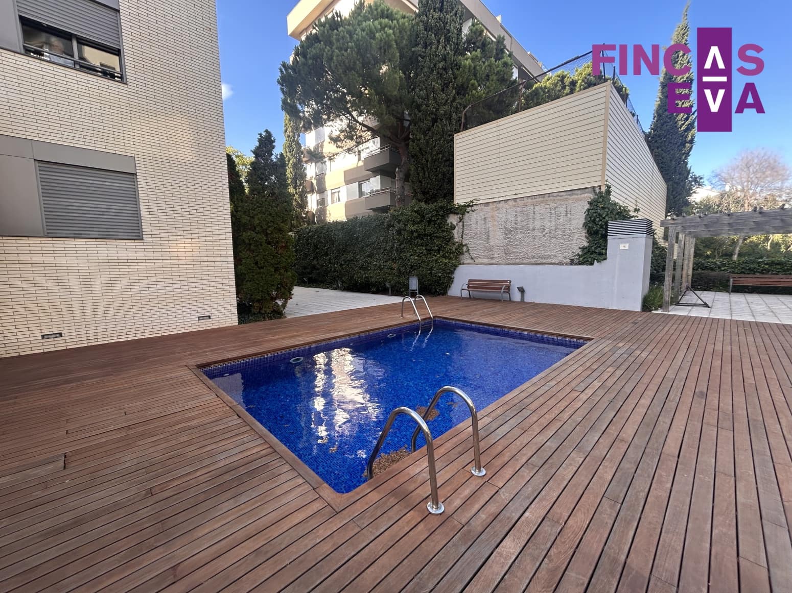 2 soveværelse Lejlighed til salg i Barcelona by med swimmingpool - € 1.140.000 (Ref: 8572674)