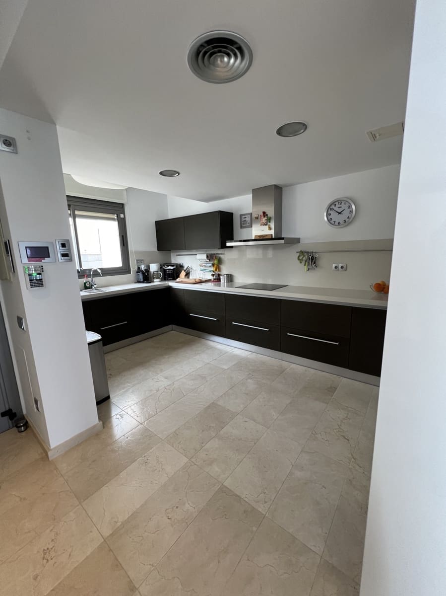 4 soveværelse Villa til salg i Torredembarra med swimmingpool garage - € 1.595.000 (Ref: 8581133)