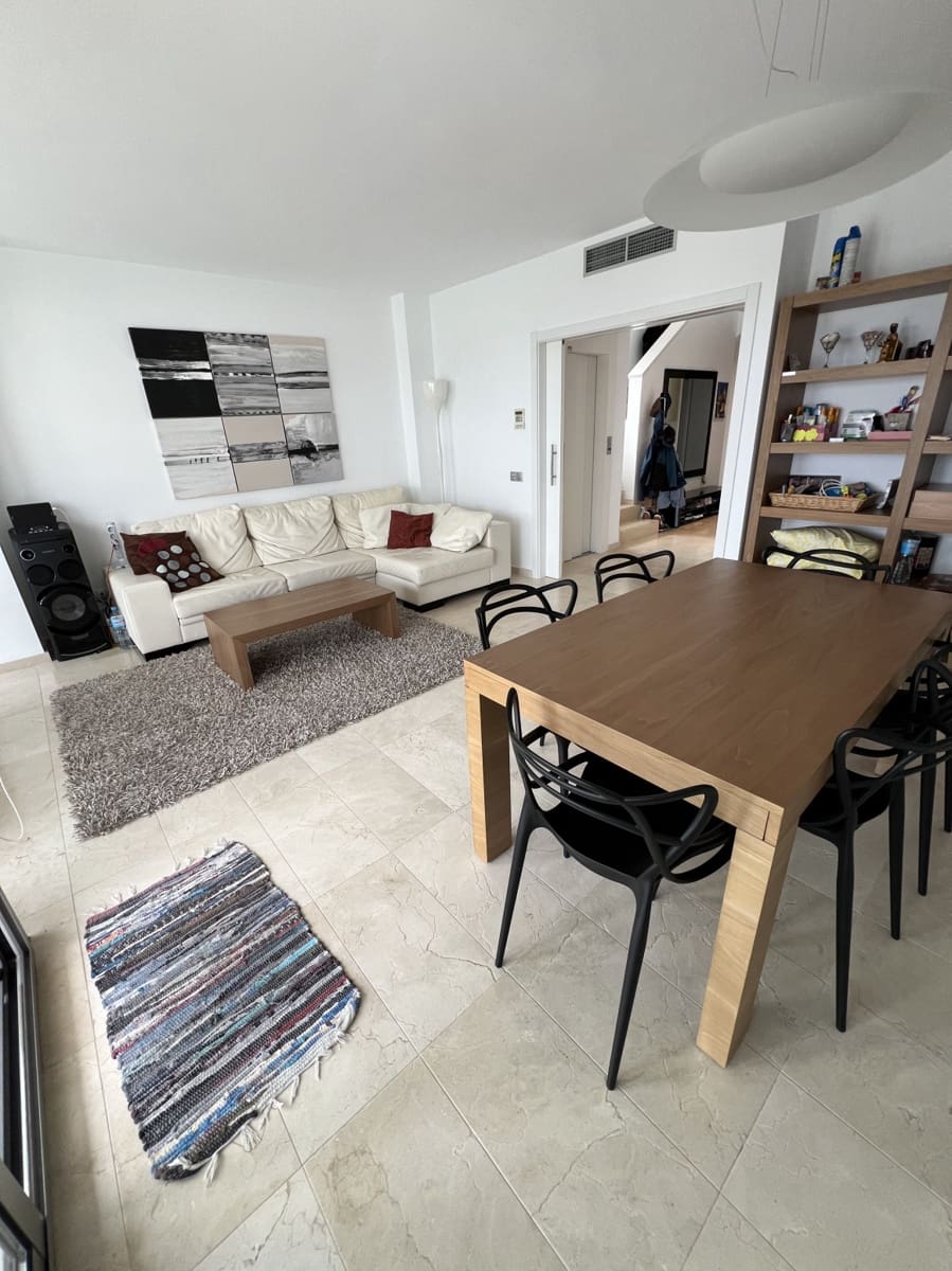 4 soveværelse Villa til salg i Torredembarra med swimmingpool garage - € 1.595.000 (Ref: 8581133)