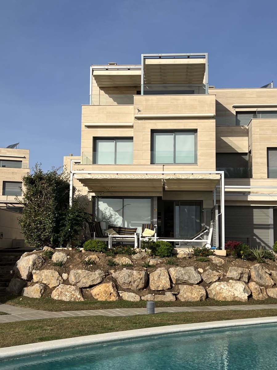 4 soveværelse Villa til salg i Torredembarra med swimmingpool garage - € 1.595.000 (Ref: 8581133)