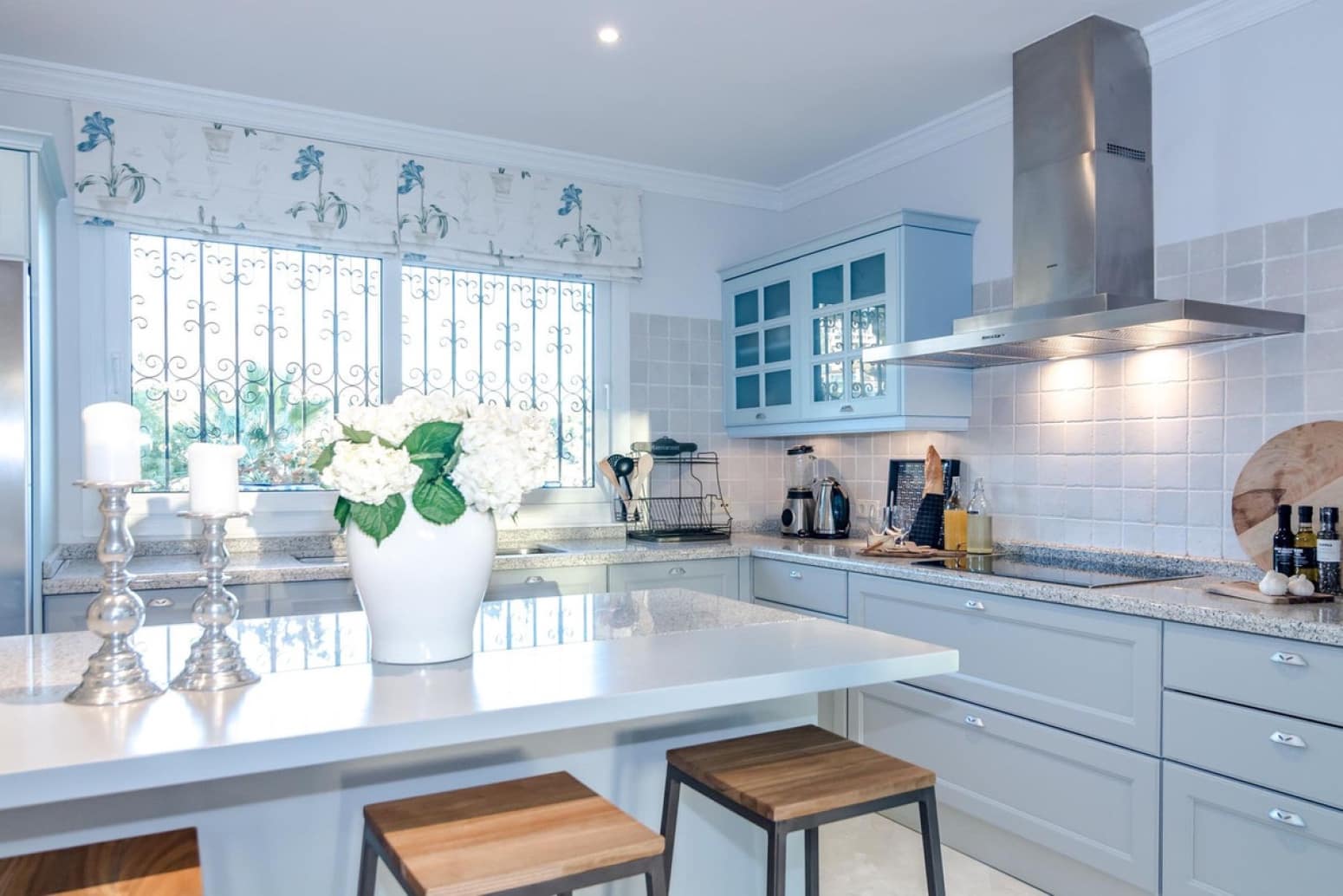 4 soverom Villa til salgs i Marbella med svømmebasseng garasje - € 2 295 000 (Ref: 8677112)