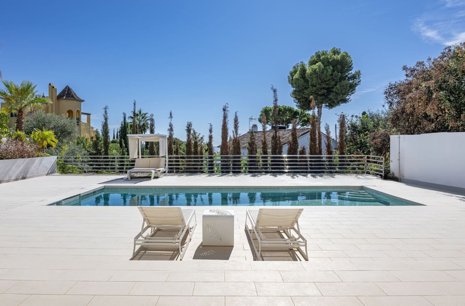 5 soveværelse Villa til salg i Marbella med swimmingpool garage - € 2.950.000 (Ref: 8681611)