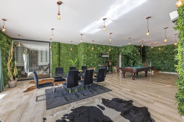 5 soverom Villa til salgs i El Rosario, Marbella med svømmebasseng garasje - € 2 950 000 (Ref: 8681611)