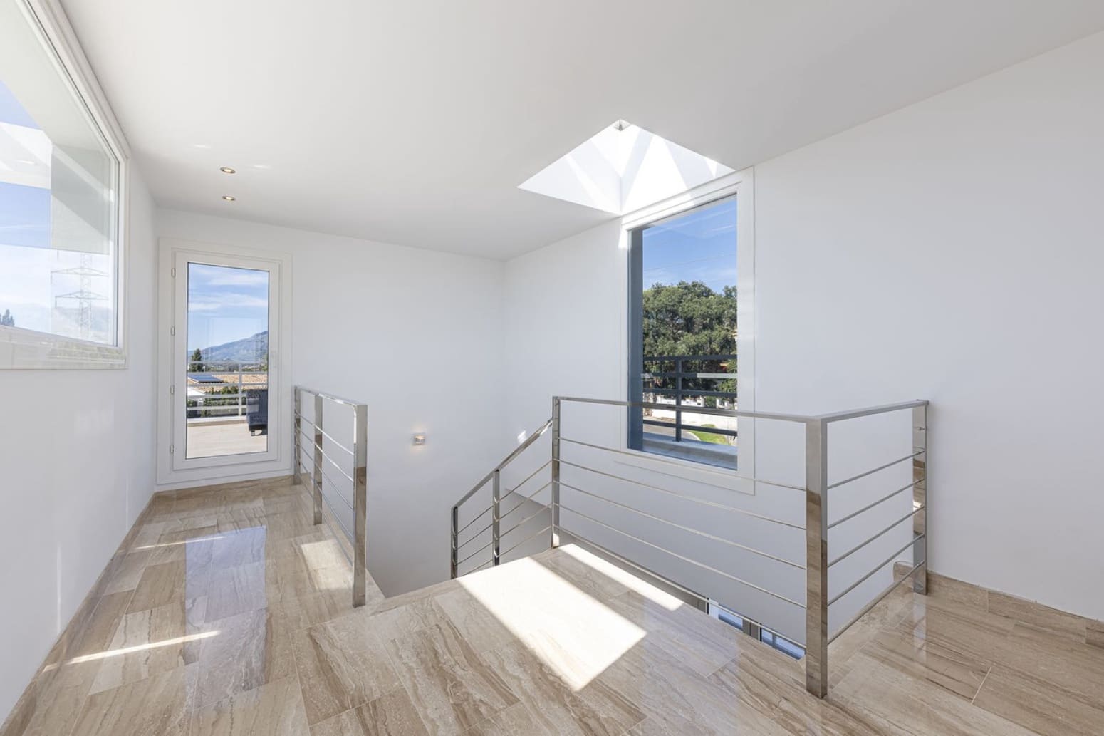 5 soveværelse Villa til salg i Marbella med swimmingpool garage - € 2.950.000 (Ref: 8681611)