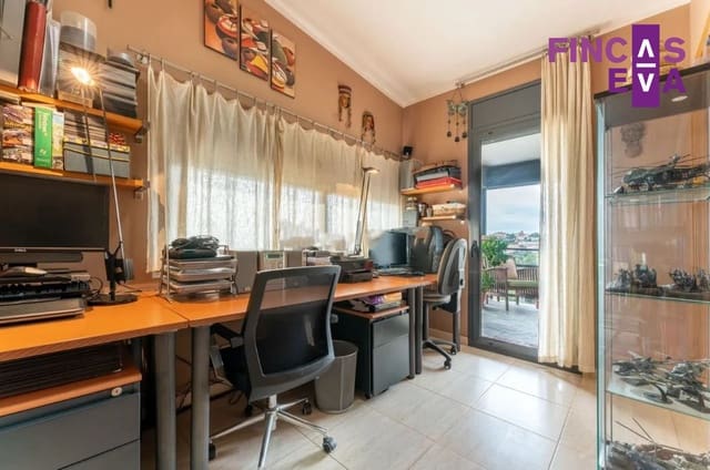 2 soverom Villa til salgs i Vallvidrera, El Tibidabo i Les Planes, Barcelona by - € 728 000 (Ref: 8742239)