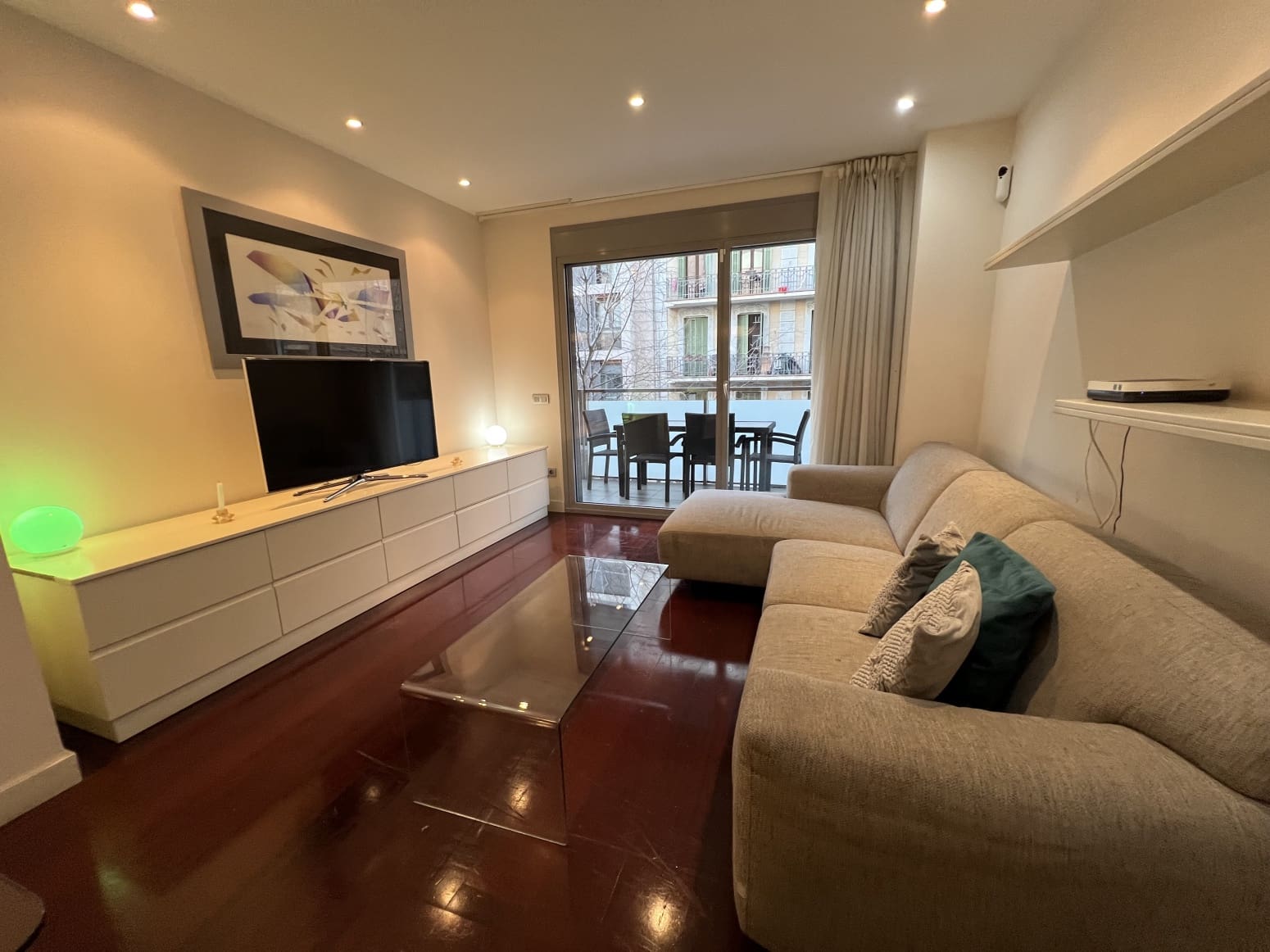 3 soveværelse Lejlighed til salg i Barcelona by - € 990.000 (Ref: 8782300)