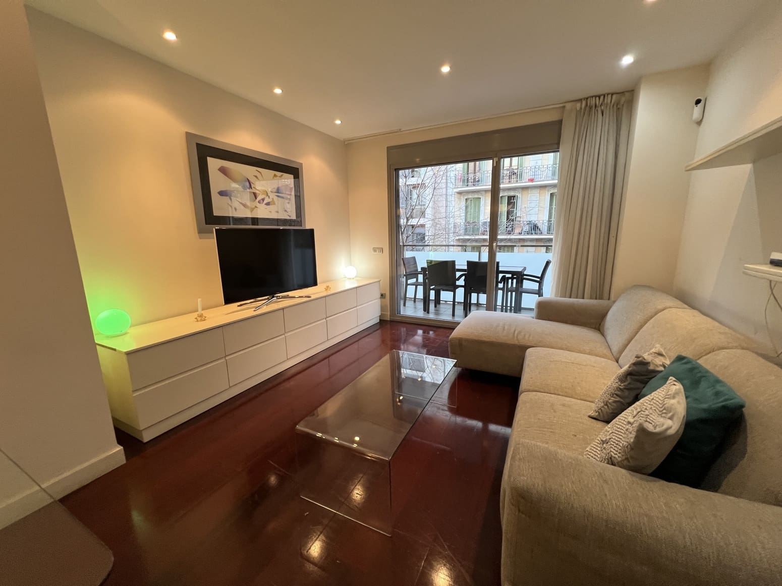 3 soveværelse Lejlighed til salg i Barcelona by - € 990.000 (Ref: 8782300)