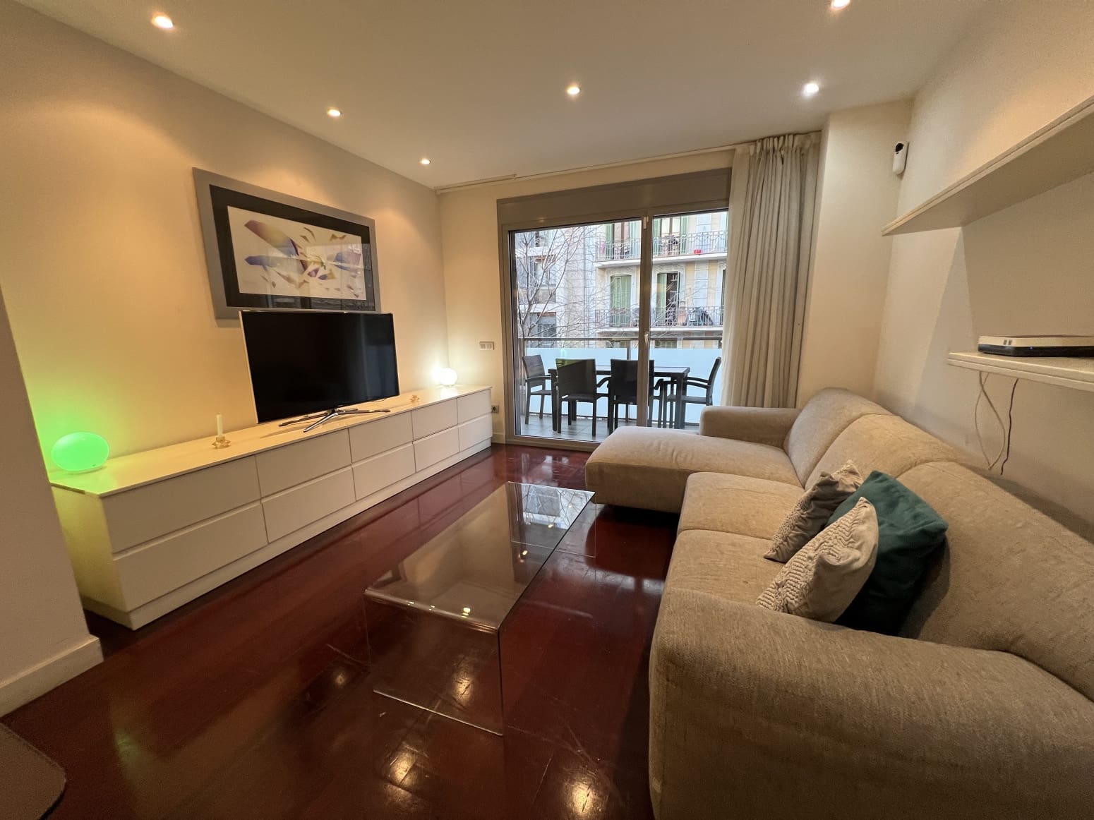 3 soveværelse Lejlighed til salg i Barcelona by - € 990.000 (Ref: 8782300)