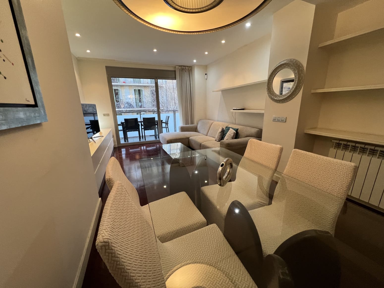 3 soveværelse Lejlighed til salg i Barcelona by - € 990.000 (Ref: 8782300)