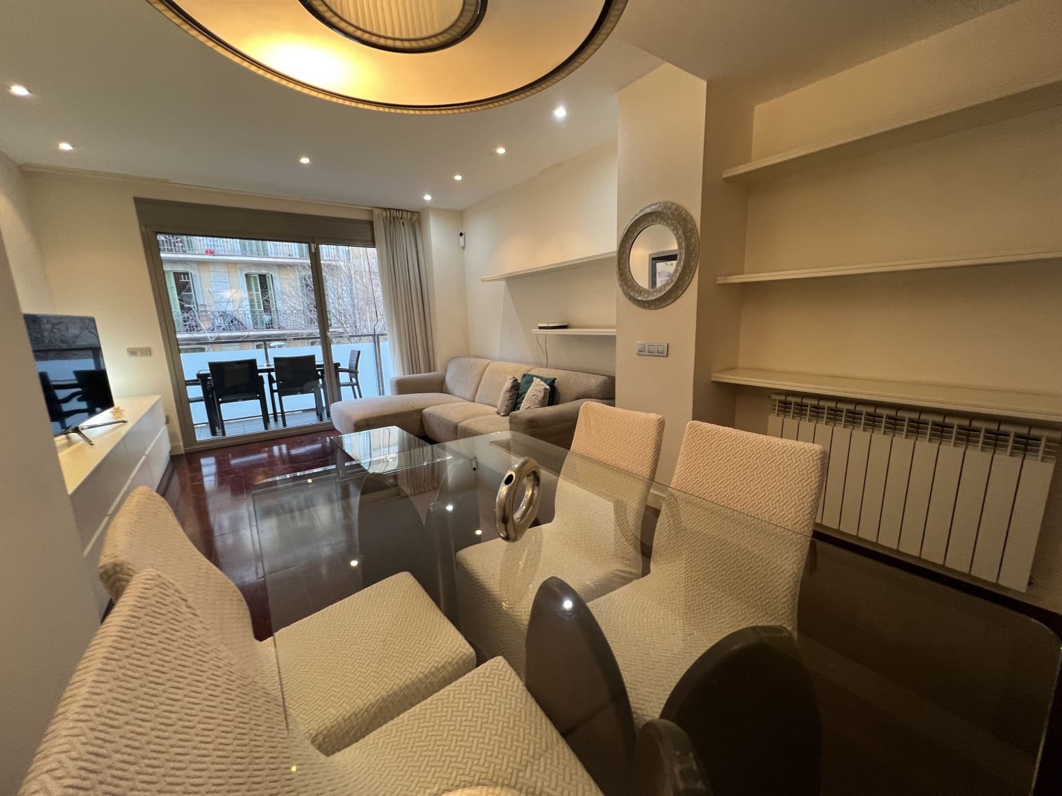 3 soveværelse Lejlighed til salg i Barcelona by - € 990.000 (Ref: 8782300)