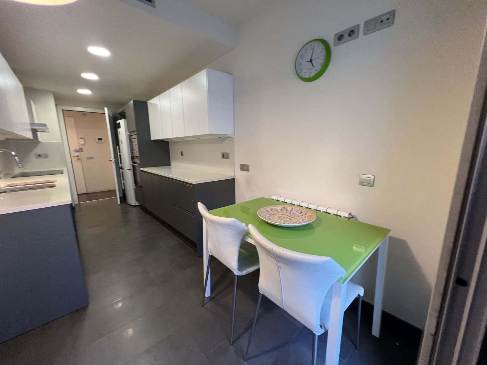 3 soveværelse Lejlighed til salg i Barcelona by - € 990.000 (Ref: 8782300)