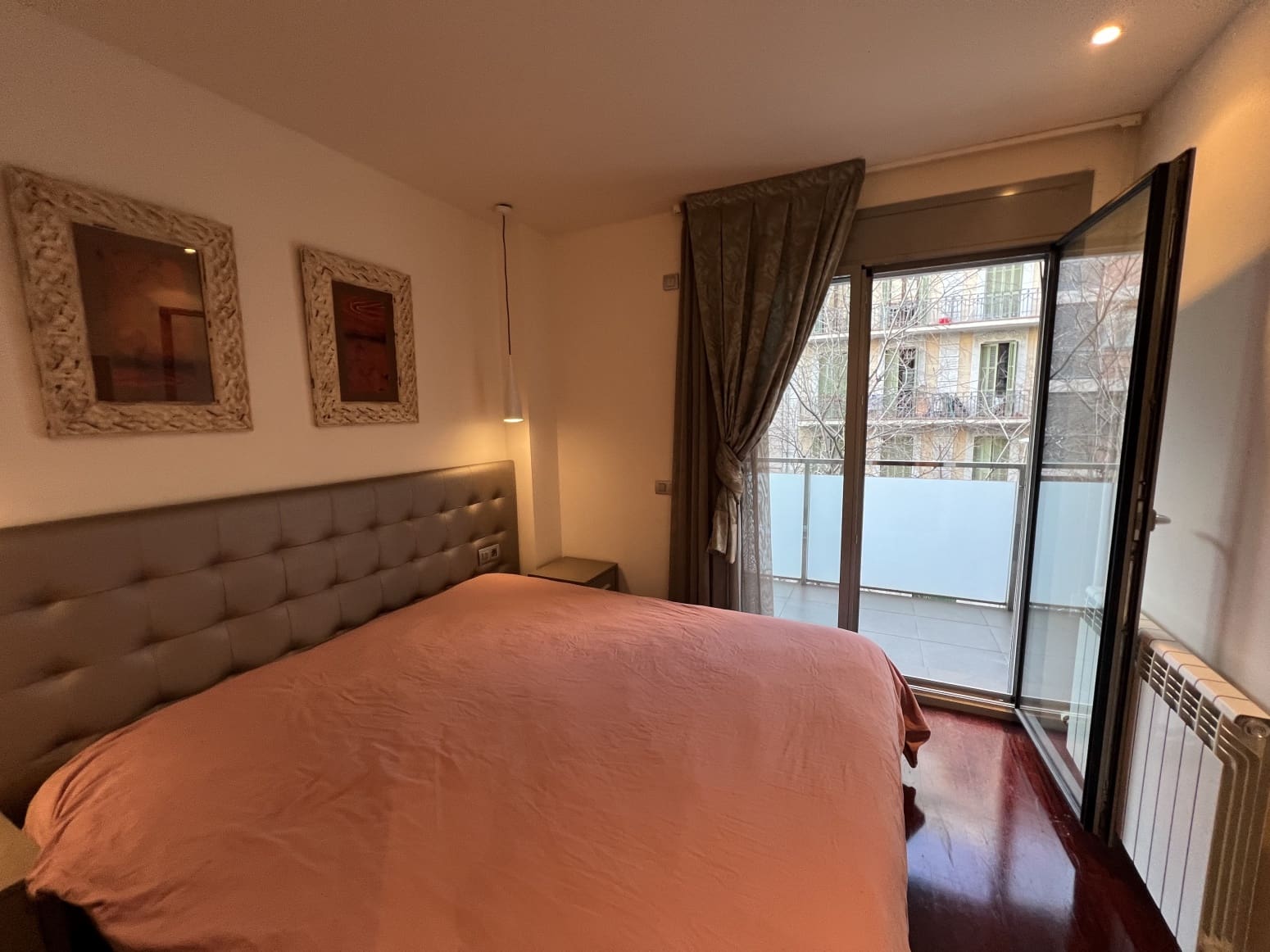 3 soveværelse Lejlighed til salg i Barcelona by - € 990.000 (Ref: 8782300)