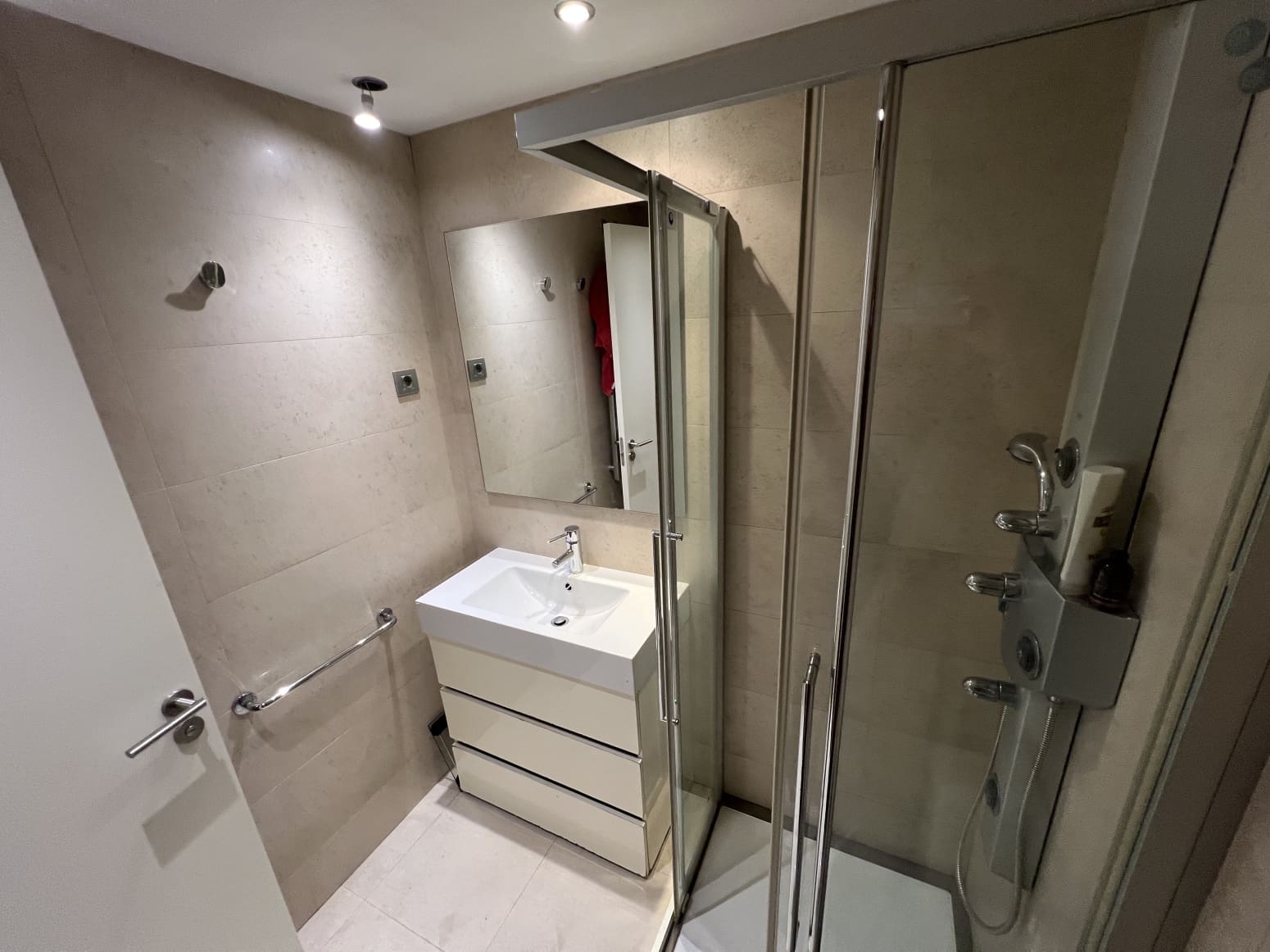 3 soveværelse Lejlighed til salg i Barcelona by - € 990.000 (Ref: 8782300)