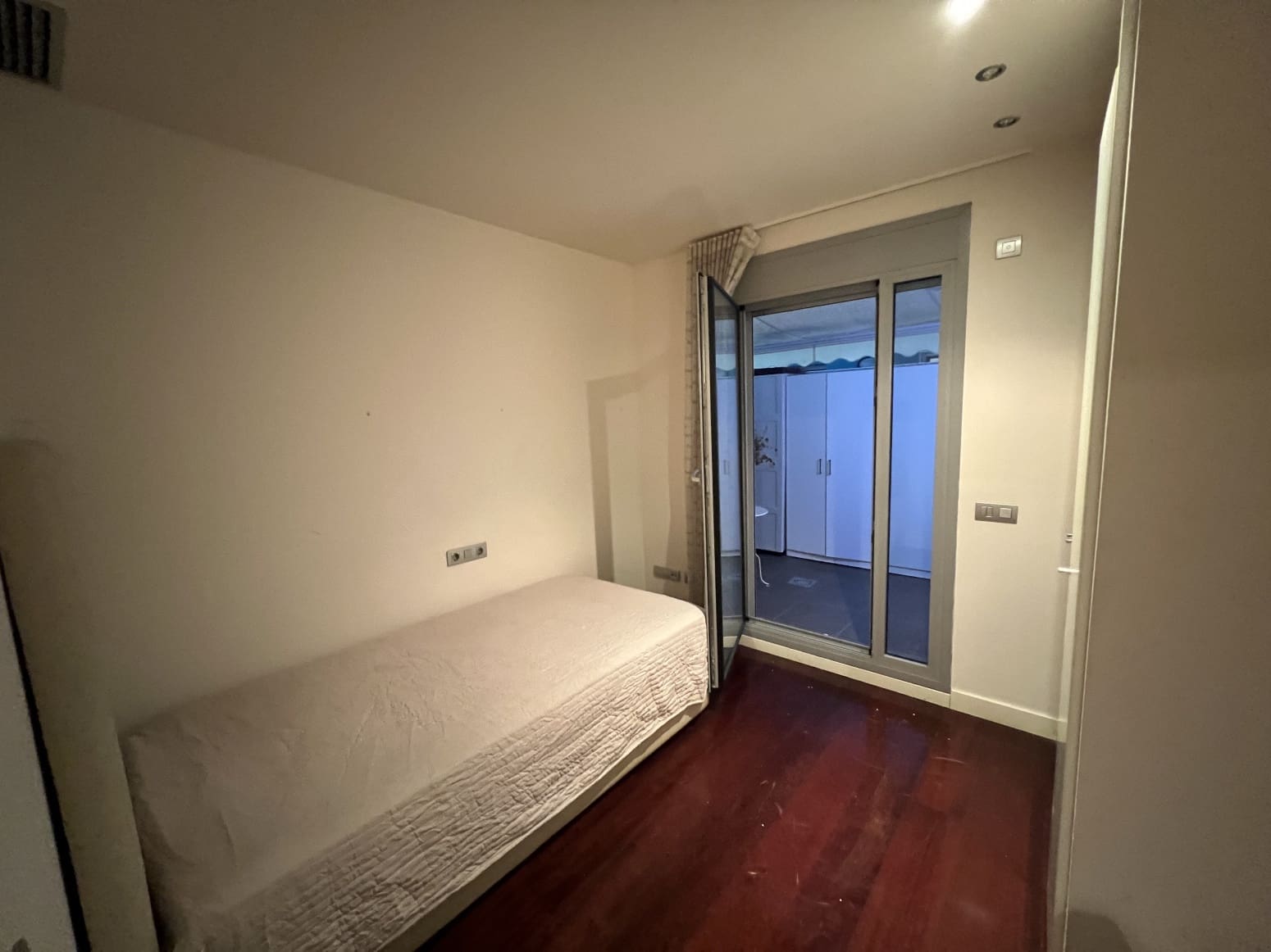 3 soveværelse Lejlighed til salg i Barcelona by - € 990.000 (Ref: 8782300)