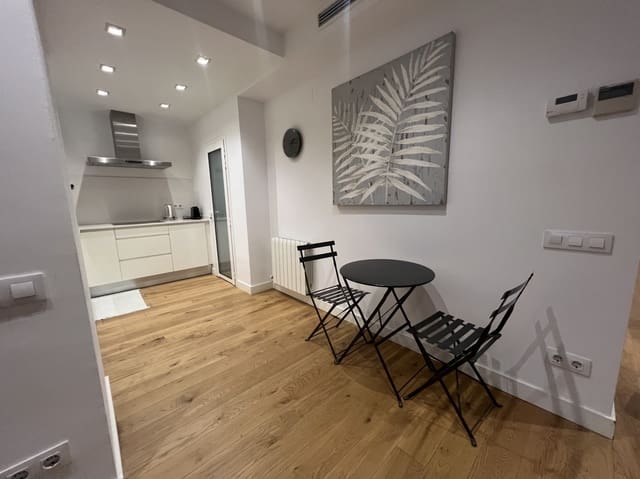 2 soveværelse Lejlighed til salg i La Nova Esquerra de L'Eixample, Barcelona by - € 650.000 (Ref: 8783028)