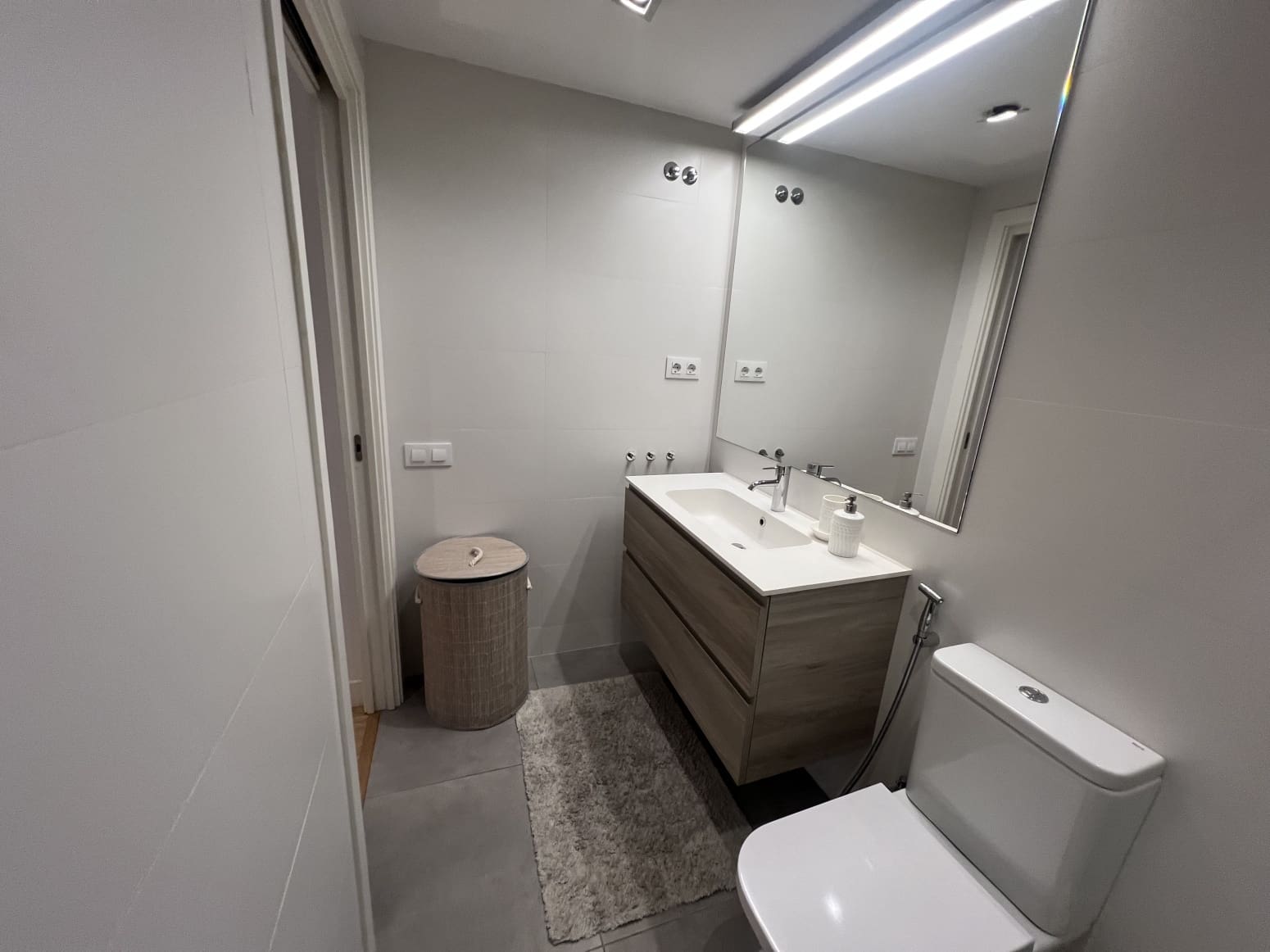 2 soveværelse Lejlighed til salg i Barcelona by - € 650.000 (Ref: 8783028)