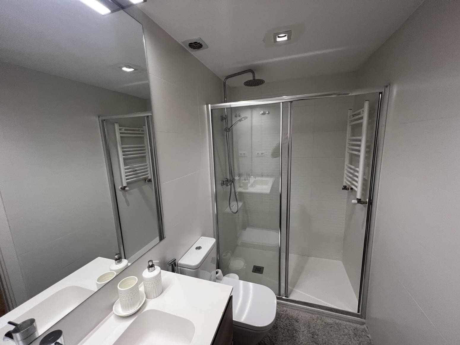 2 soveværelse Lejlighed til salg i Barcelona by - € 650.000 (Ref: 8783028)