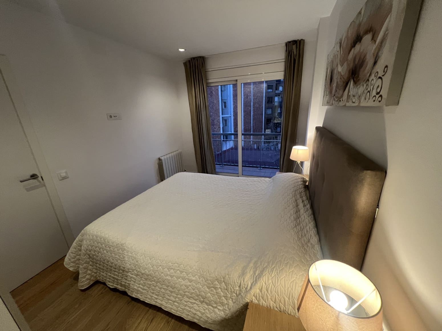 2 soveværelse Lejlighed til salg i Barcelona by - € 650.000 (Ref: 8783028)