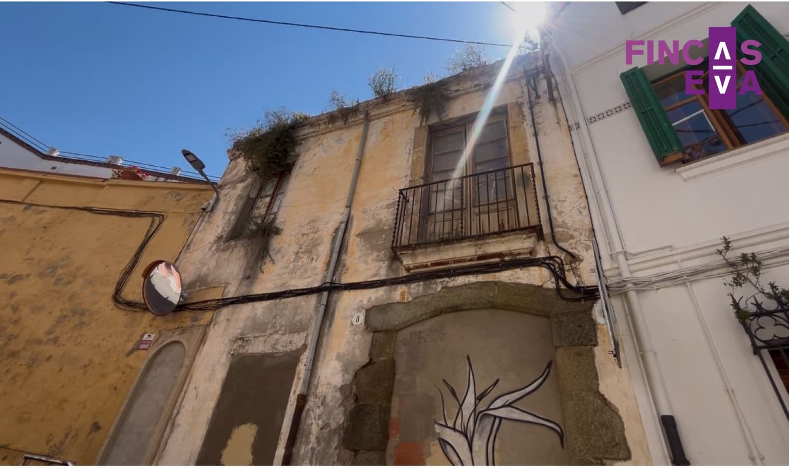 Villa for sale in Arenys de Mar - € 240,000 (Ref: 8788197)