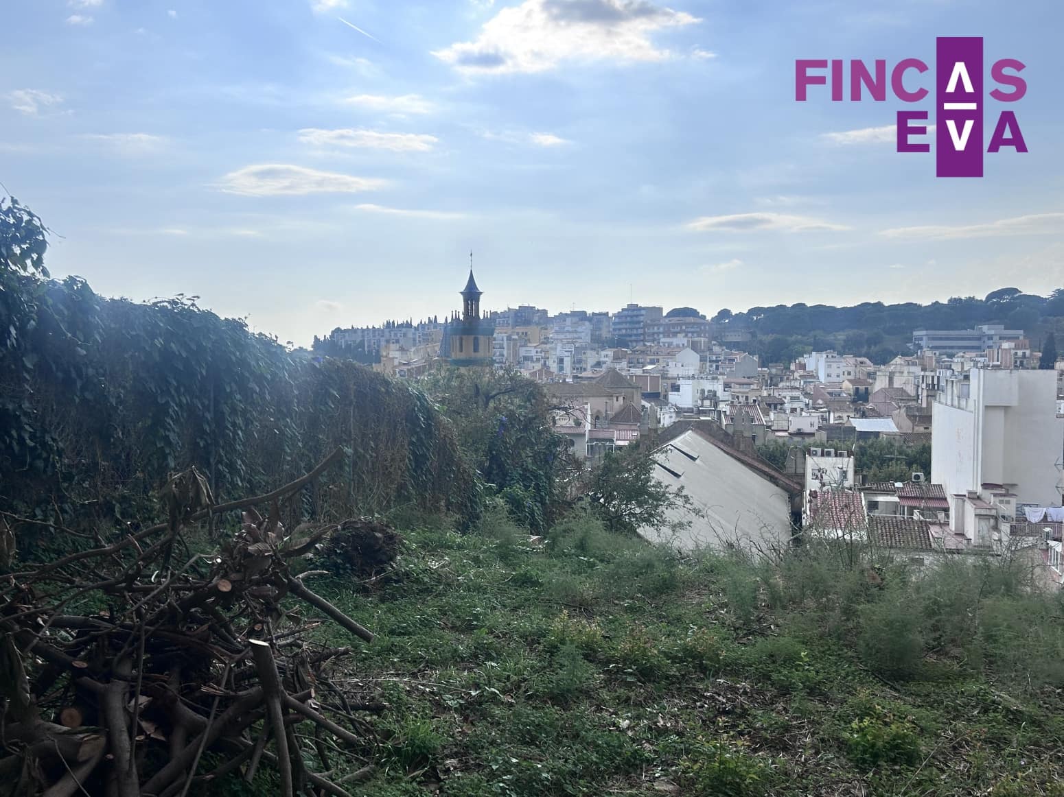 Villa for sale in Arenys de Mar - € 240,000 (Ref: 8788197)