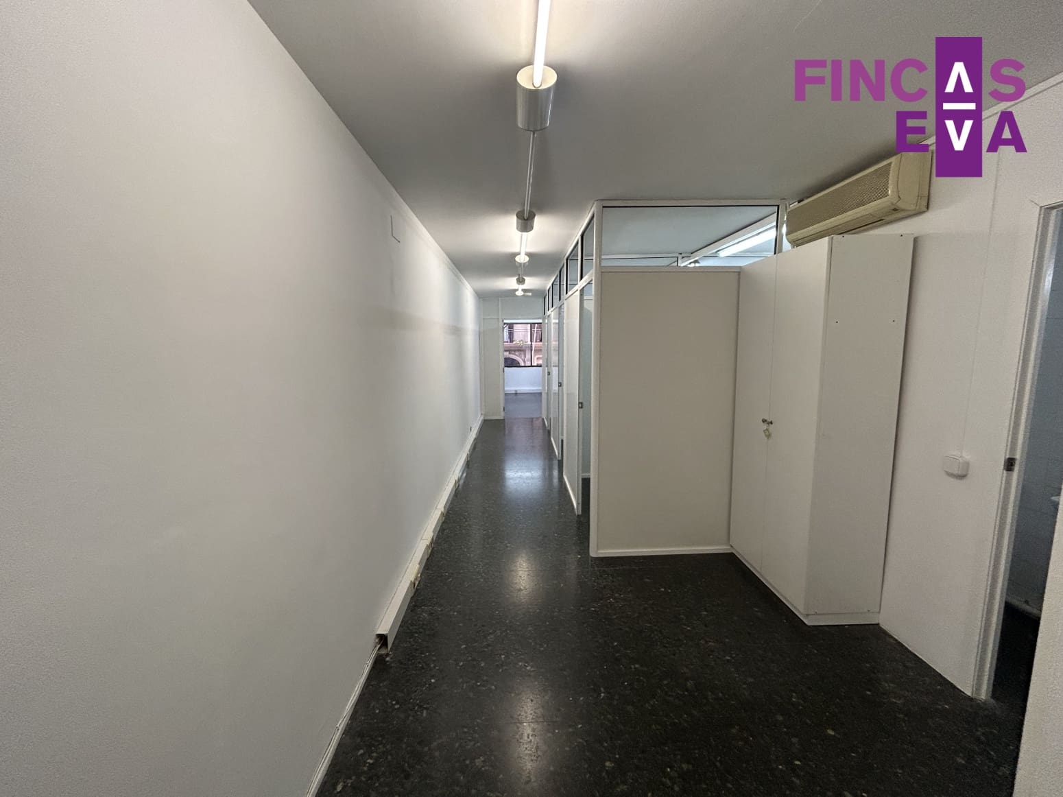 Kantoor te koop in Barcelona stad - € 259.000 (Ref: 8824150)