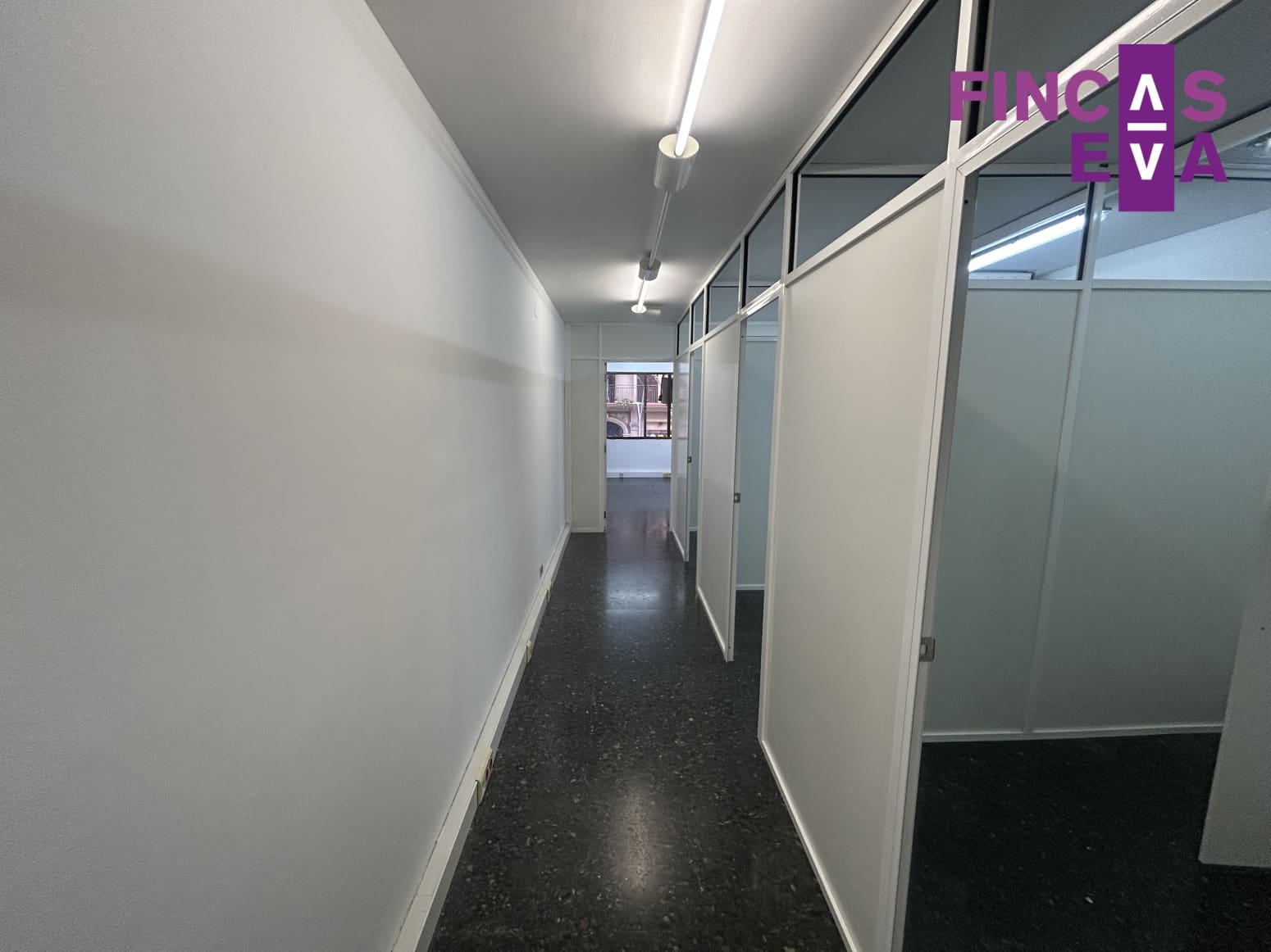 Kantoor te koop in Barcelona stad - € 259.000 (Ref: 8824150)