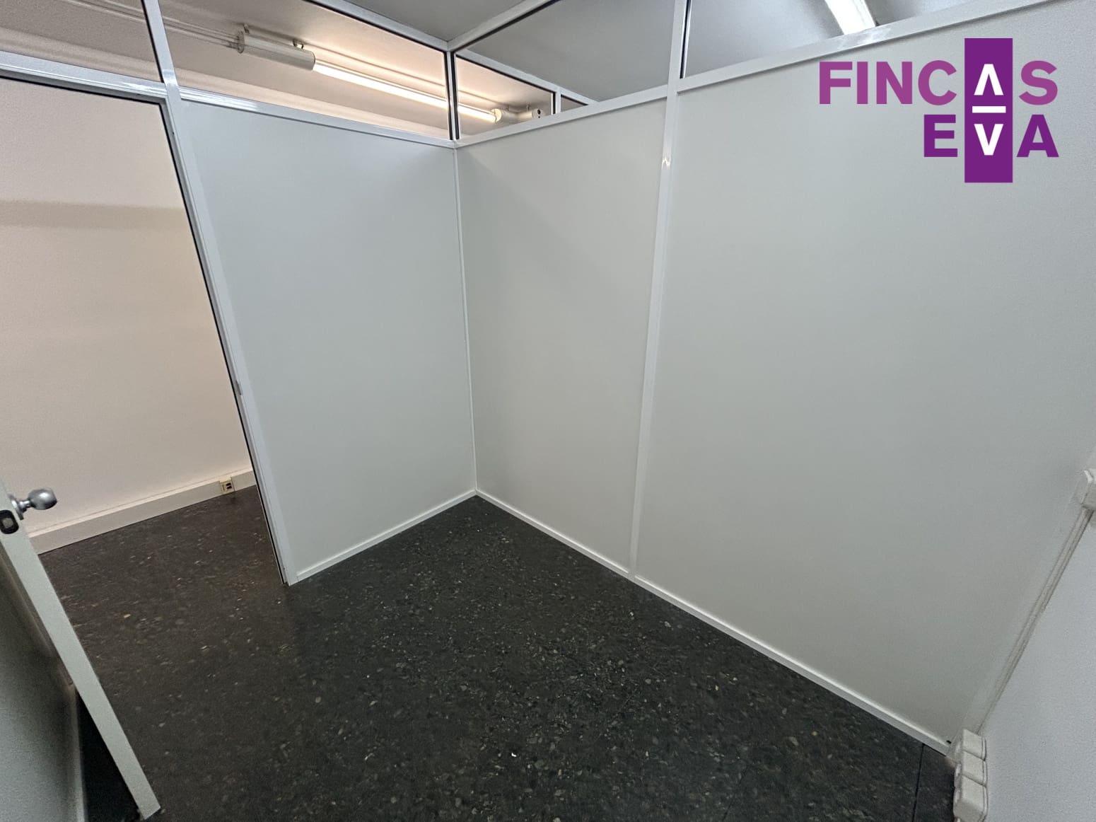 Kantoor te koop in Barcelona stad - € 259.000 (Ref: 8824150)