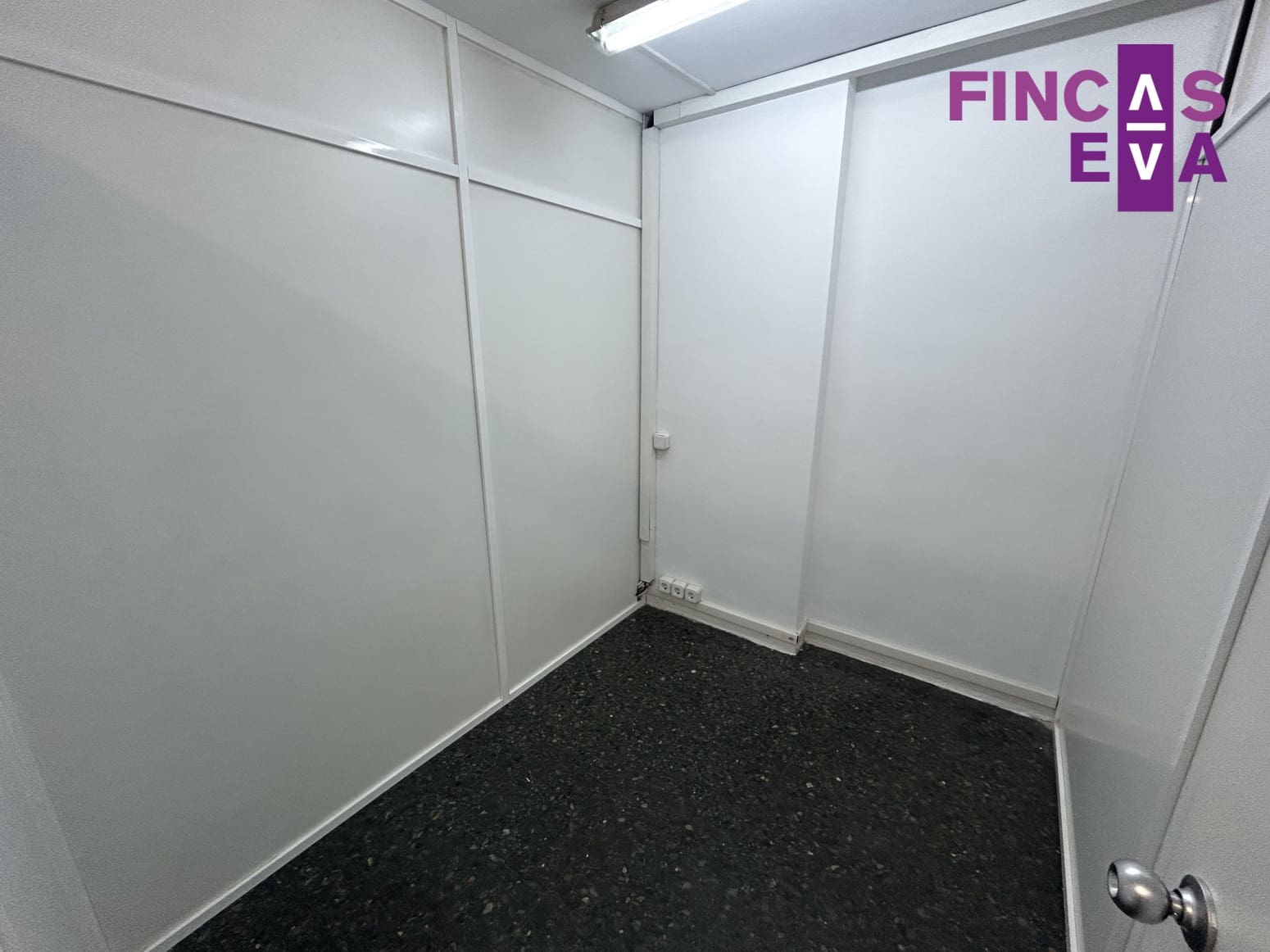 Kantoor te koop in Barcelona stad - € 259.000 (Ref: 8824150)