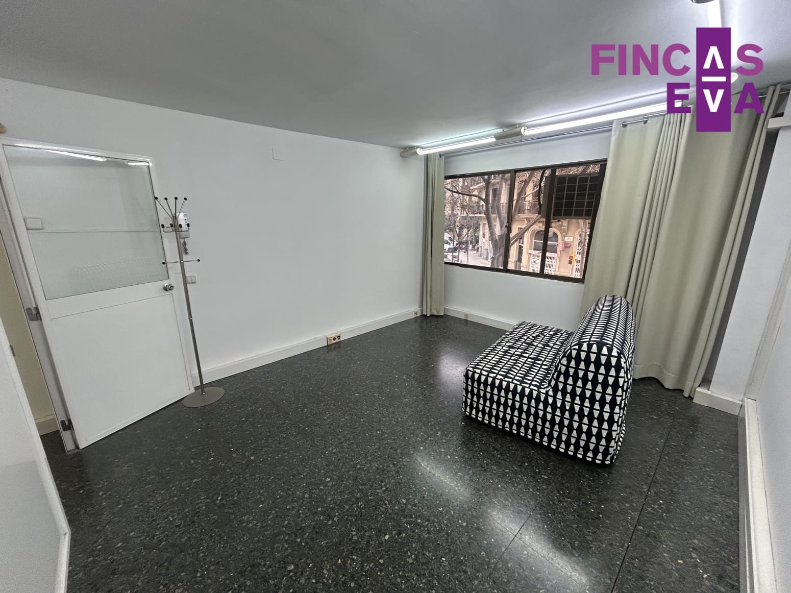 Kantoor te koop in Barcelona stad - € 259.000 (Ref: 8824150)