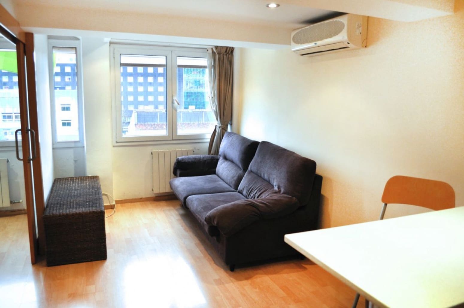 1 slaapkamer Flat te koop in Barcelona stad - € 280.000 (Ref: 8881114)