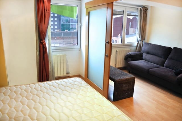 1 soveværelse Lejlighed til salg i El Poblenou, Barcelona by - € 280.000 (Ref: 8881114)