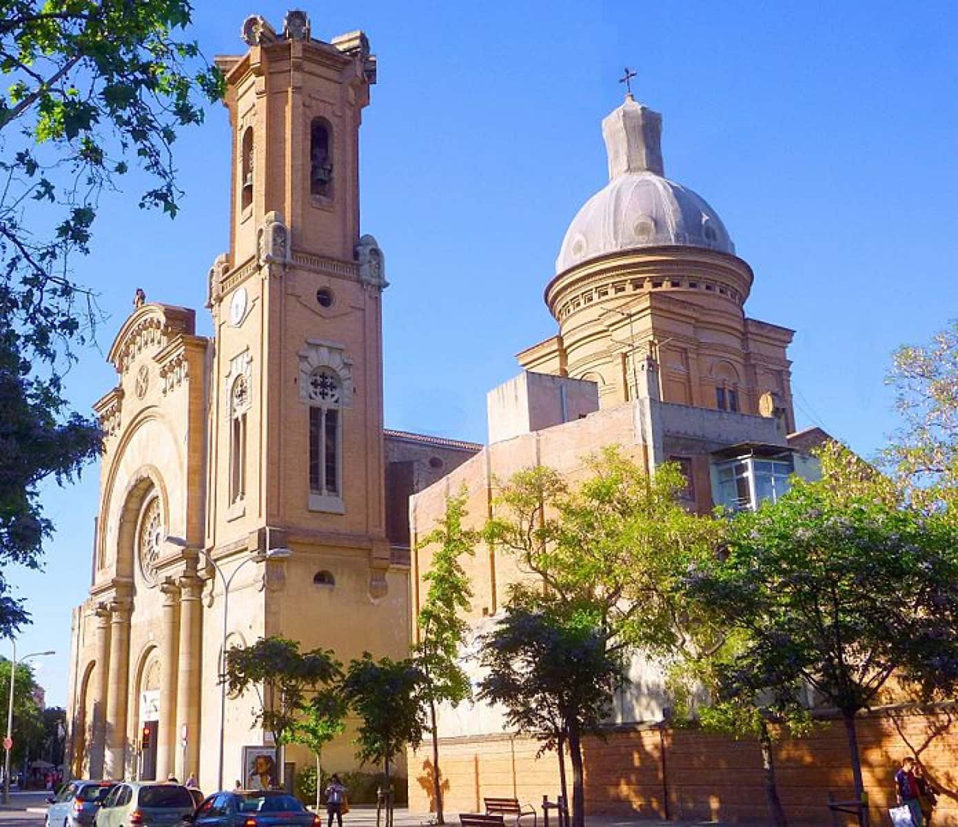 Commercieel te koop in Barcelona stad - € 900.000 (Ref: 8948081)