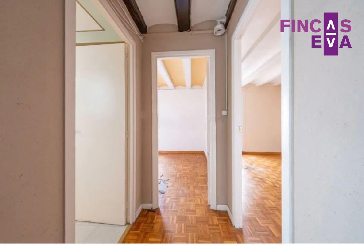 3 slaapkamer Flat te koop in Barcelona stad - € 649.000 (Ref: 8981890)