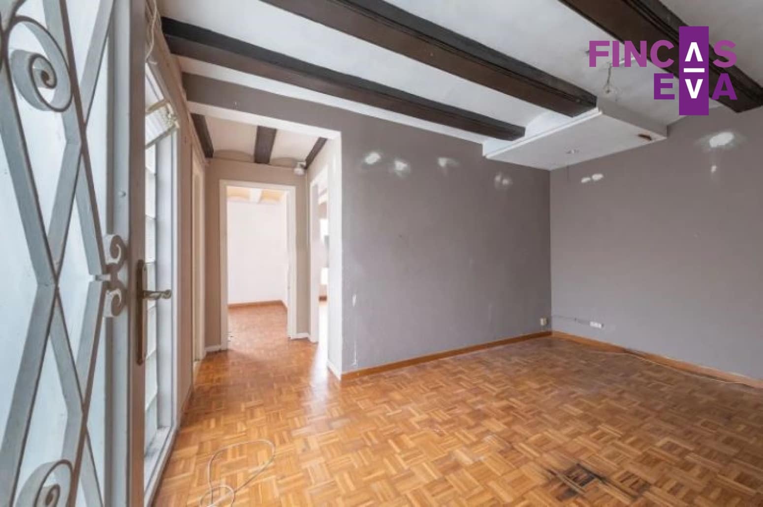 3 slaapkamer Flat te koop in Barcelona stad - € 649.000 (Ref: 8981890)