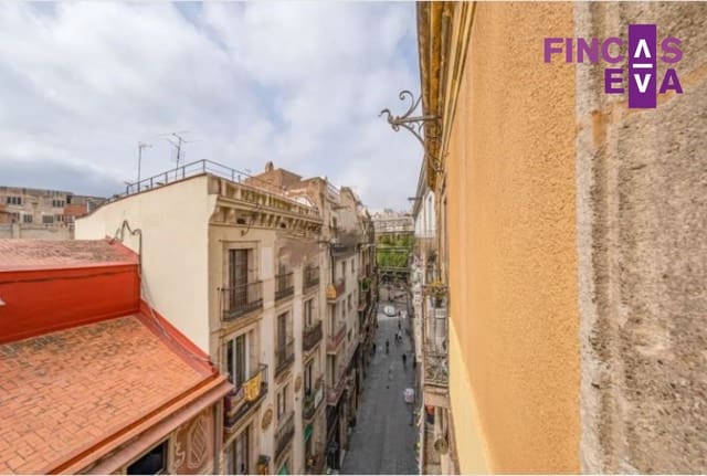 3 soveværelse Lejlighed til salg i El Barri Gòtic, Barcelona by - € 649.000 (Ref: 8981890)