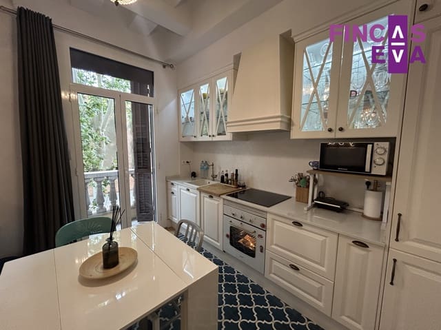 2 soveværelse Lejlighed til salg i La Nova Esquerra de L'Eixample, Barcelona by - € 627.000 (Ref: 9028979)