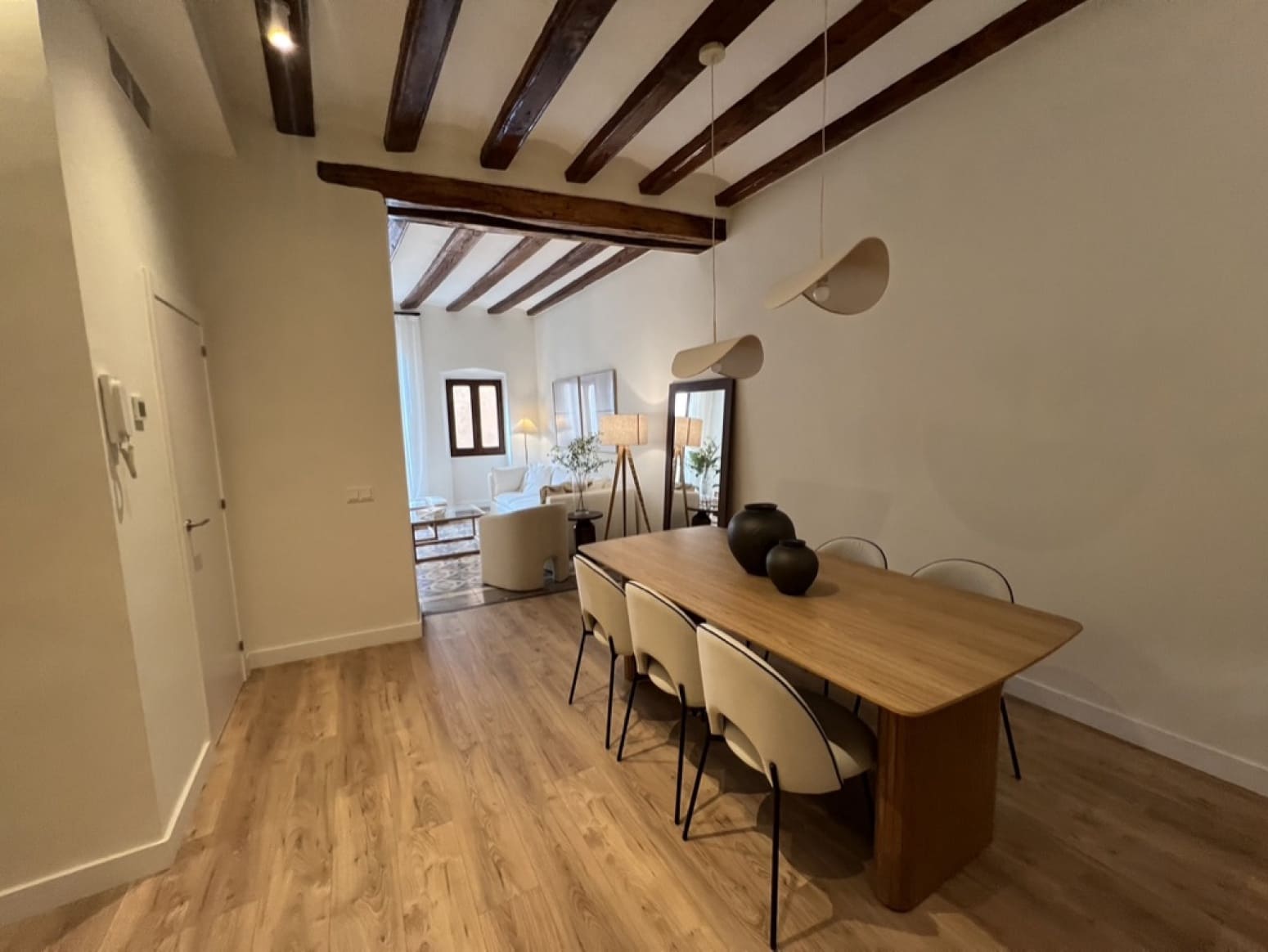 3 soveværelse Lejlighed til salg i Barcelona by - € 824.000 (Ref: 9035860)