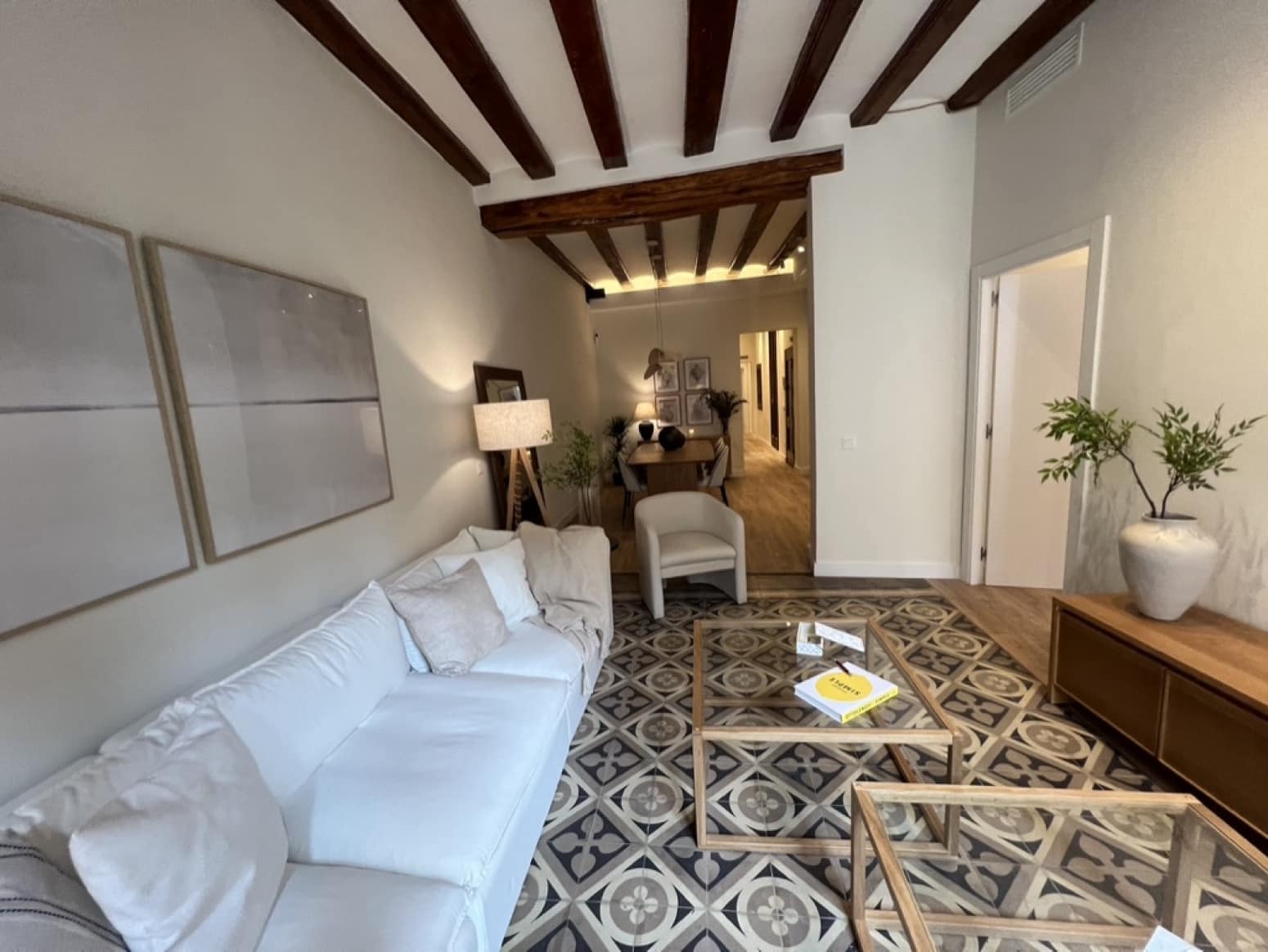 3 soveværelse Lejlighed til salg i Barcelona by - € 824.000 (Ref: 9035860)