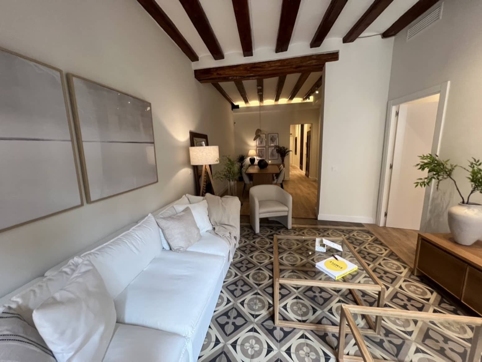 3 soveværelse Lejlighed til salg i Barcelona by - € 824.000 (Ref: 9035860)