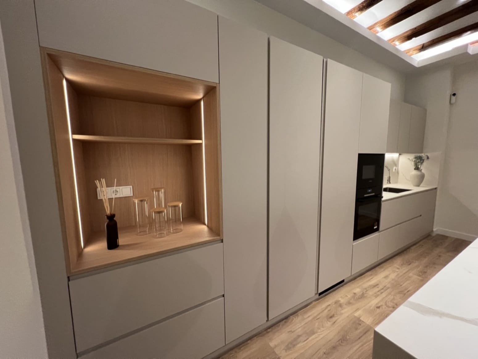 3 soveværelse Lejlighed til salg i Barcelona by - € 824.000 (Ref: 9035860)